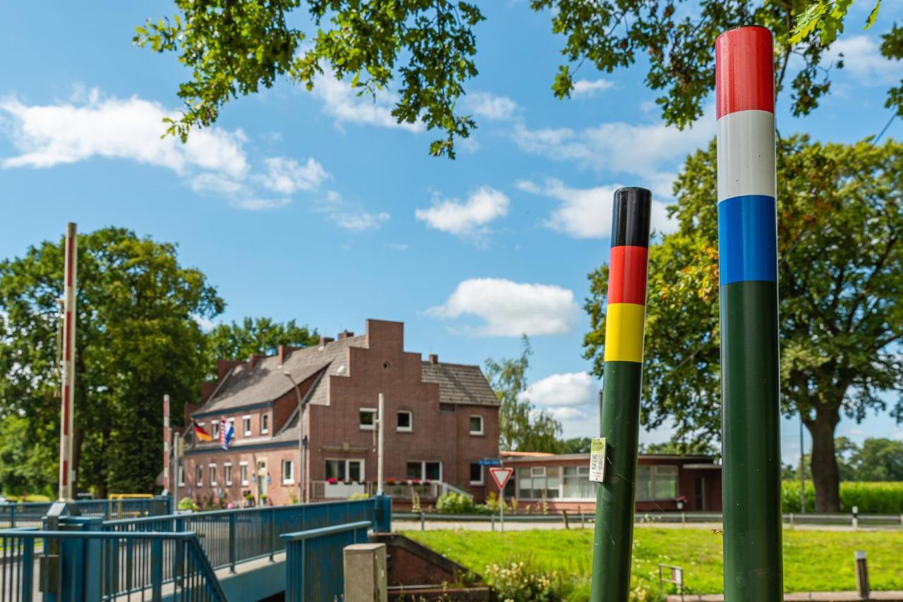 Zollhoes Zoek De Grens Op! Barenfleer Exterior photo